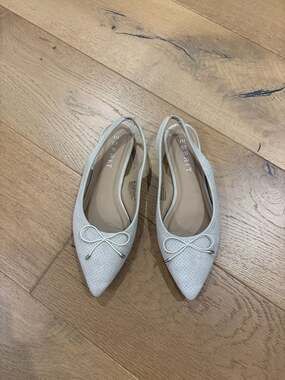 Esprit Petria Perforated Slingback Pointed Toe Flats Size 9M